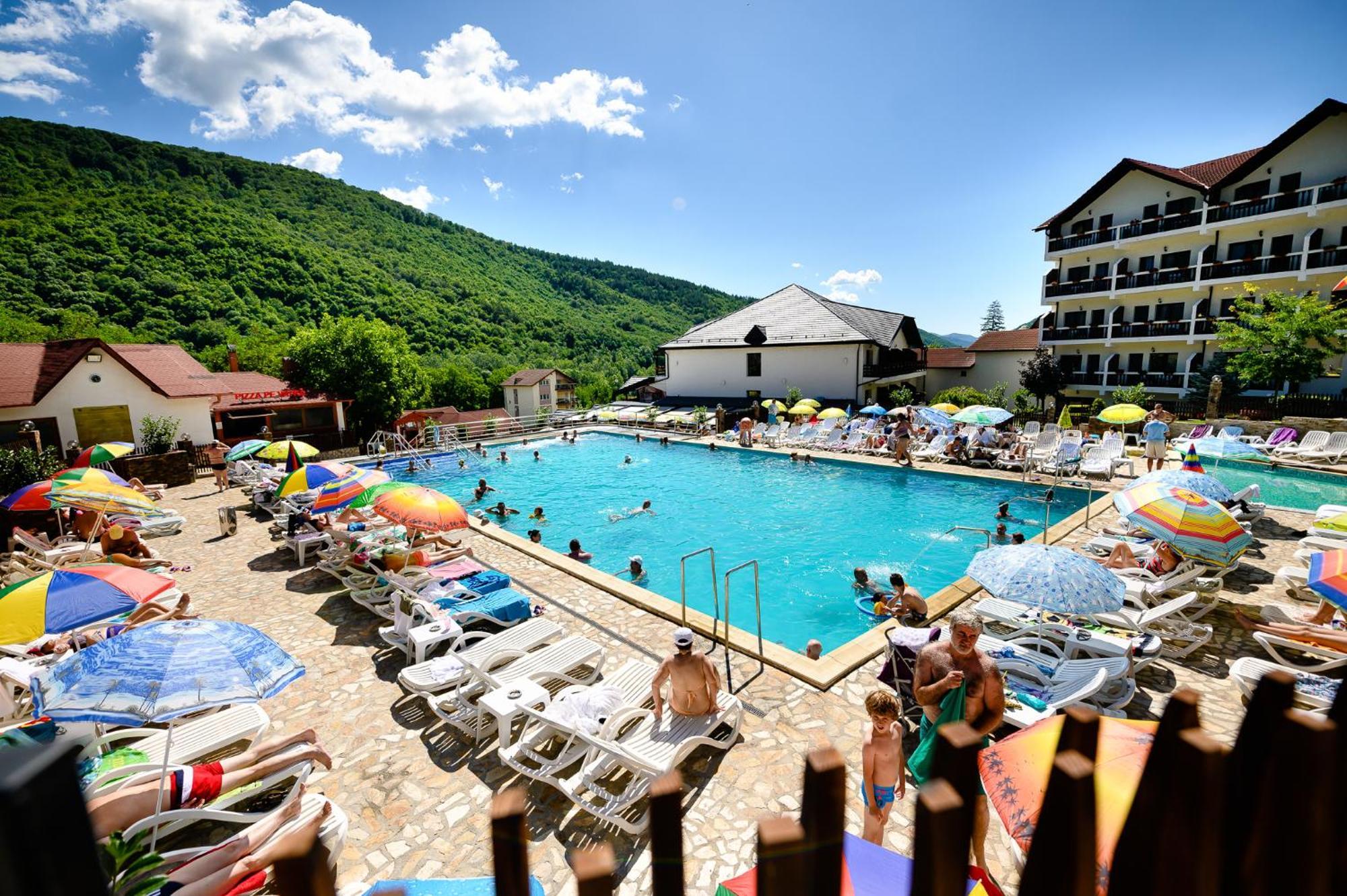 Complex Turistic Casa Romaneasca Călimăneşti Eksteriør billede