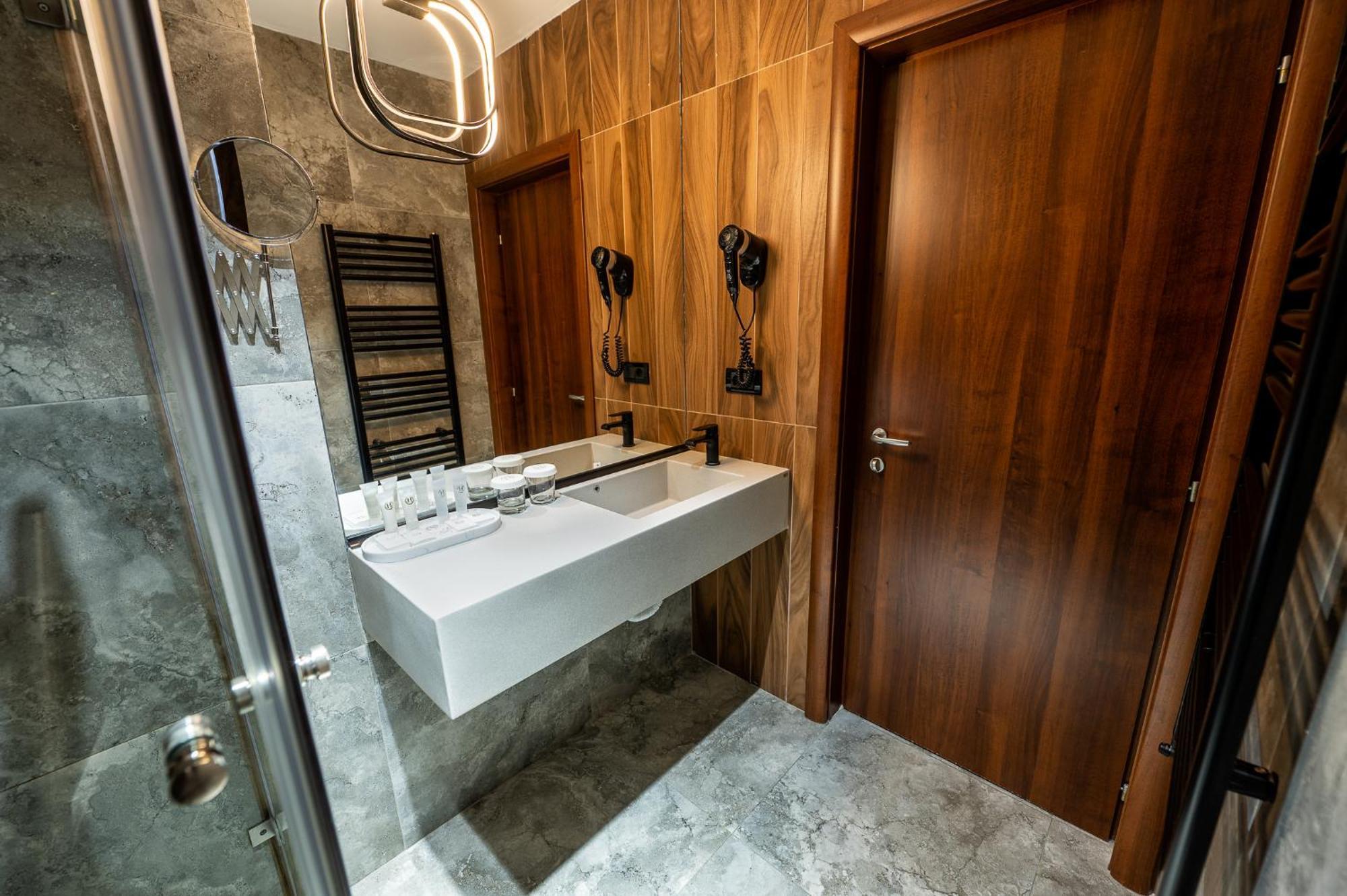 Complex Turistic Casa Romaneasca Călimăneşti Eksteriør billede